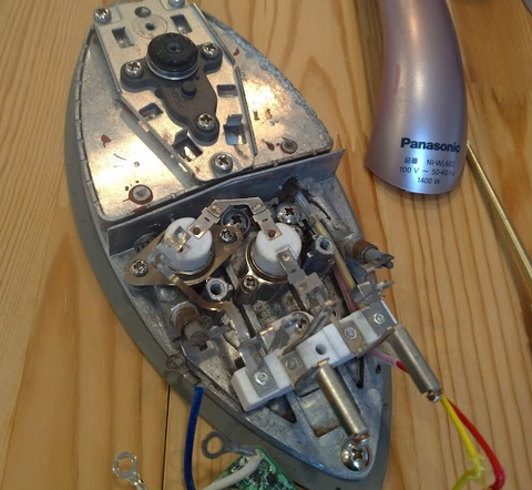 パナソニックアイロンＮＩ－ＷＬ６０２分解修理ＤＩＹ