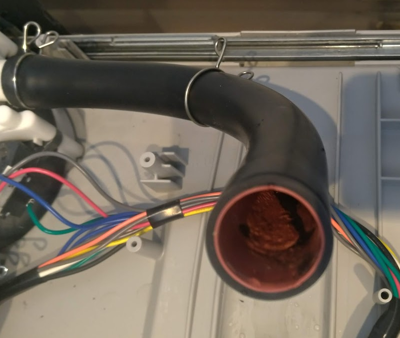 パナソニックNP-60=タカラスタンダードTDWV-60食洗器ホース配管内の劣化